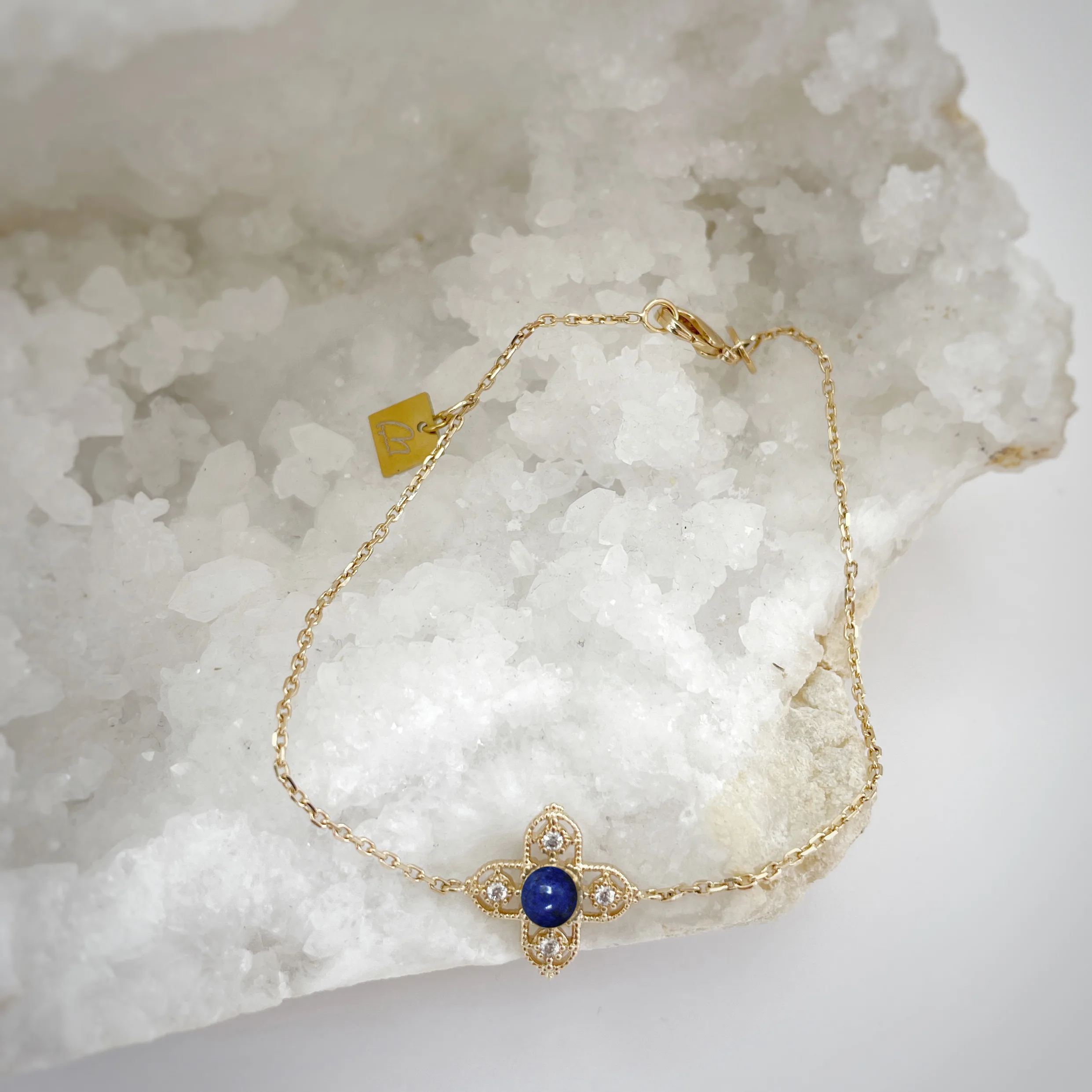 Bracelet-Croix-Pierre-au-choix-Sofia-lithotherapie
