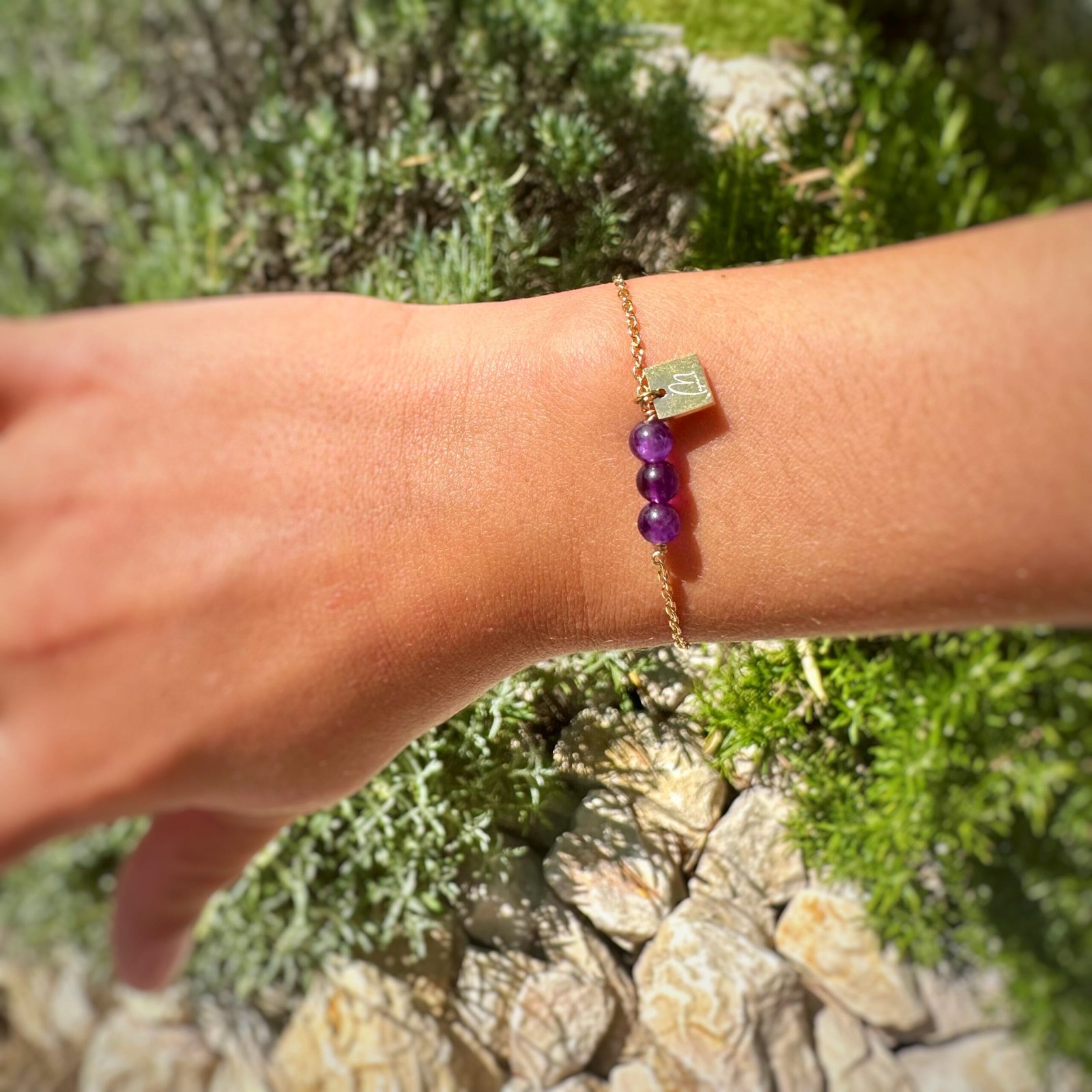 Bracelet chaine or et pierres naturelles enfant