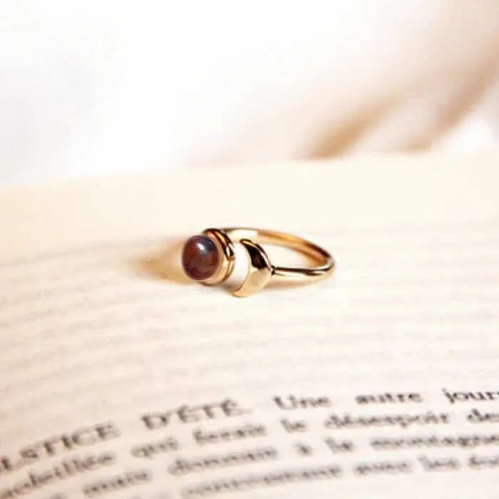 bague-ambre-cerise-modele-luna-lithotherapie