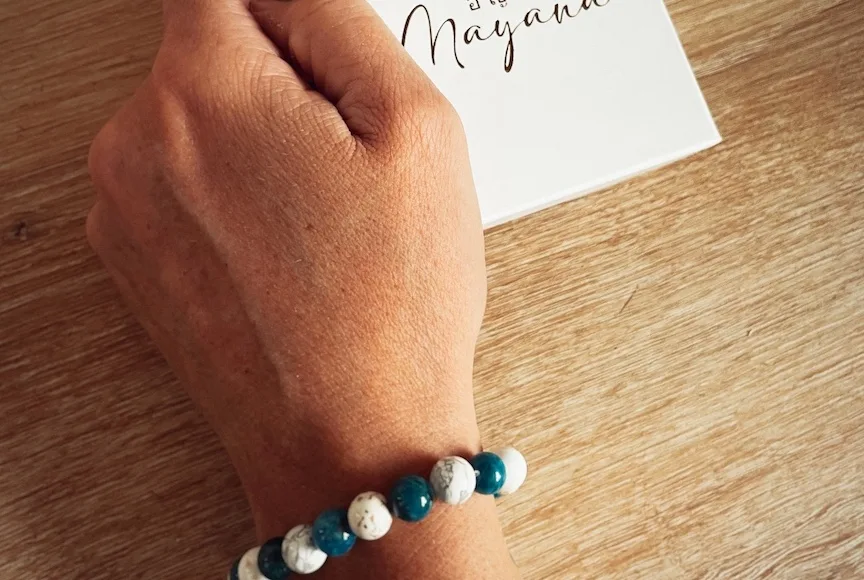 bracelet-apatite-howlite pierre