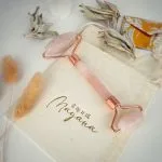 roller quartz rose massage